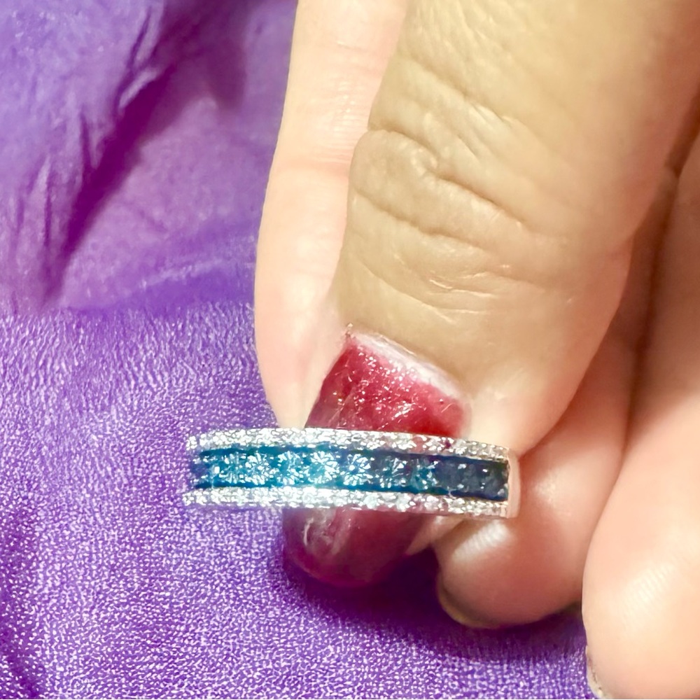 Blue natural diamond